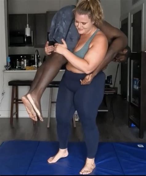380 pounds verses Me : r/liftandcarryNSFW .
